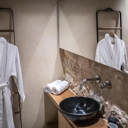 κorona Boutique 3* East Mani
